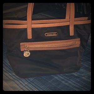 Michael Kors Kempton Tote I-1307
